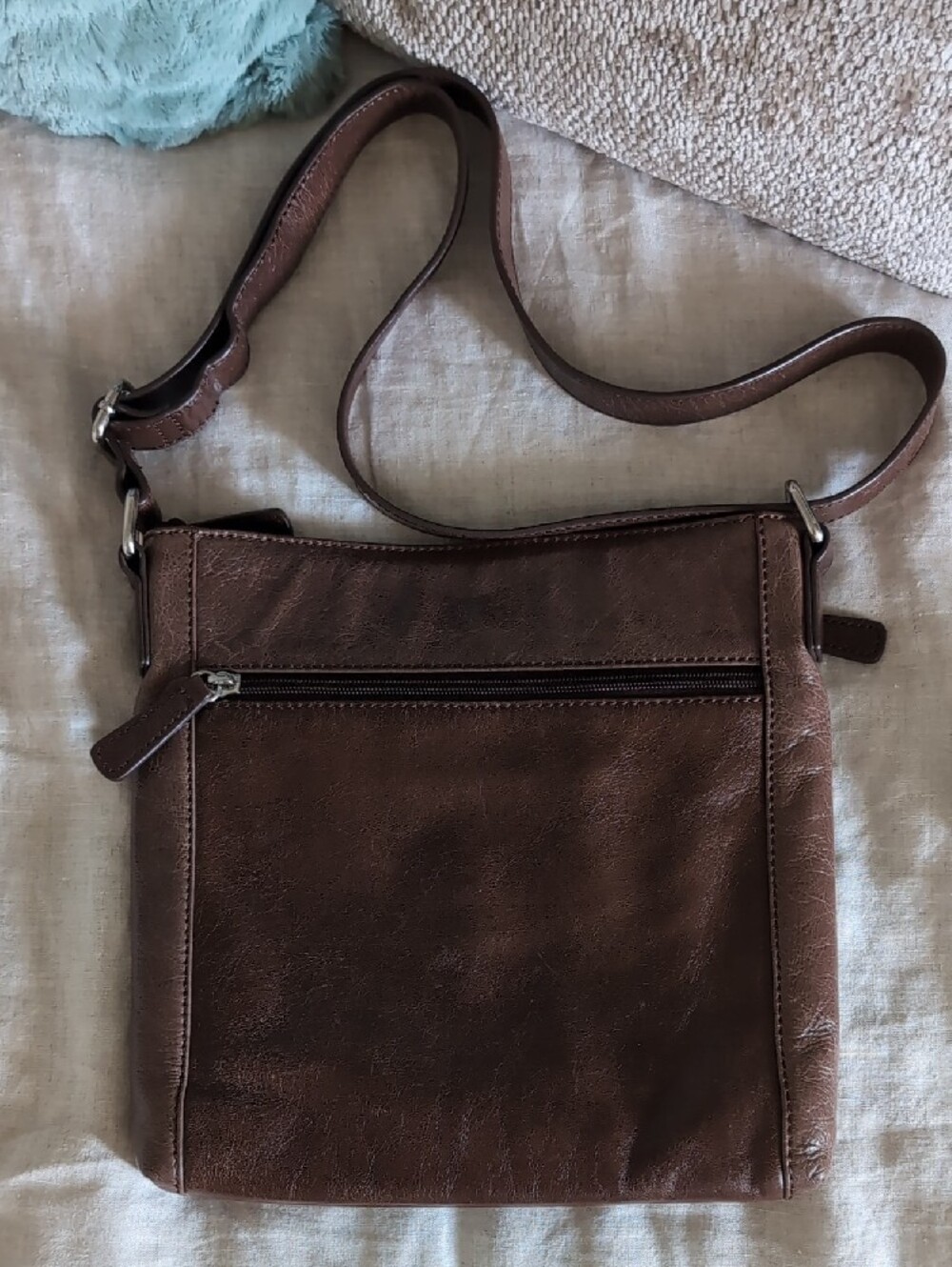 Danier Brown Leather Crossbody Bag - Picture 2 of 7